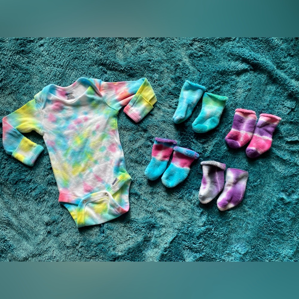 1 Colorful Tie-Dye Baby Onesie and tie dye socks set